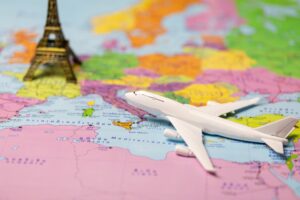 Comment préparer un voyage international : un guide avec des trucs et astuces essentiels